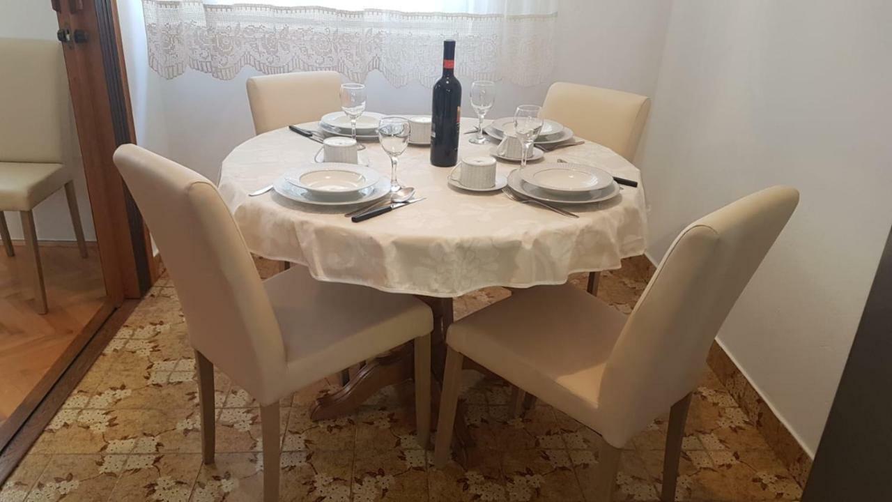 Apartman Lucijan Kaštela Exteriér fotografie